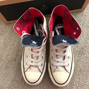 Converse high top beige color shoes